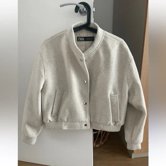 Zara Women's bomber Jacket - Picture 1 of 6